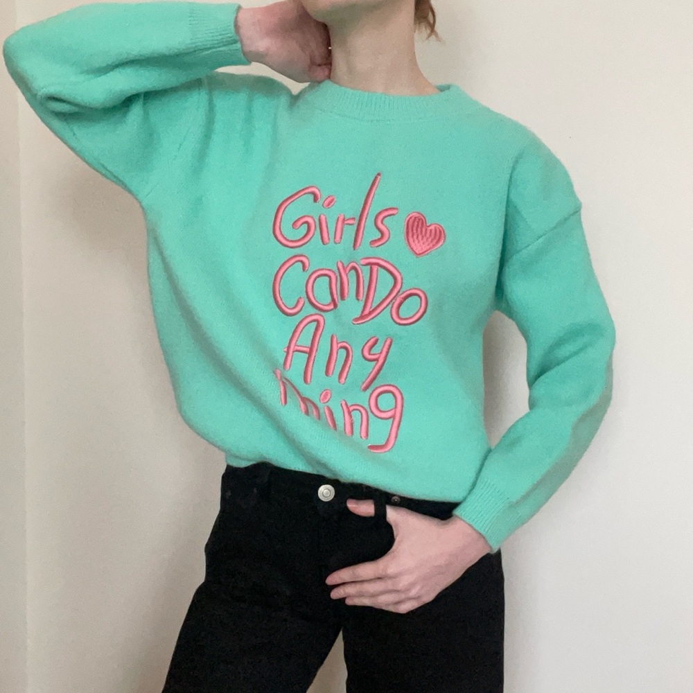 Women’s sweater, size: S-M